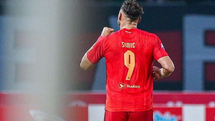 Marko Simic On Fire Cetak Brace di Laga Persija Jakarta vs Bhayangkara FC dan Catatkan Gol Ke-100 di Stadion Patriot Candrabhaga, Bekasi, Minggu 16 Juli 2023.