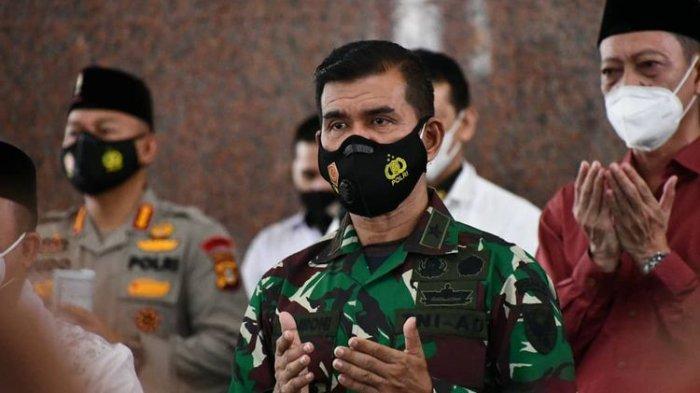 Mayjen Muhammad Zamroni - Sosok Pangdam IX/Udayana yang Baru, Mayjen Muhammad Zamroni, Ini Catatan Karier Militernya