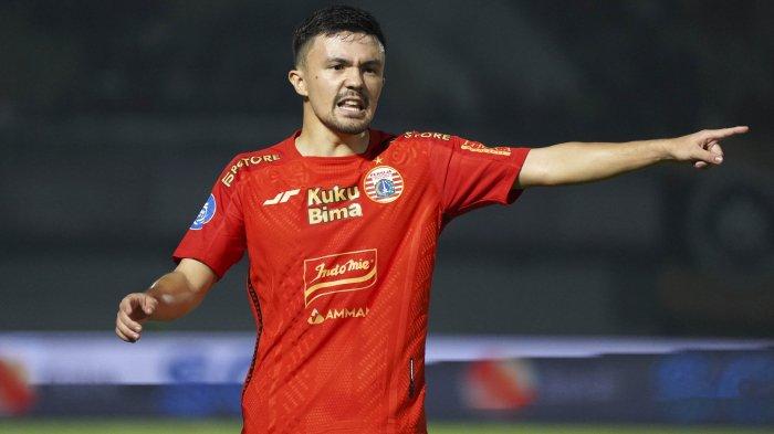 Pemain sayap Persija Jakarta, Oliver Bias