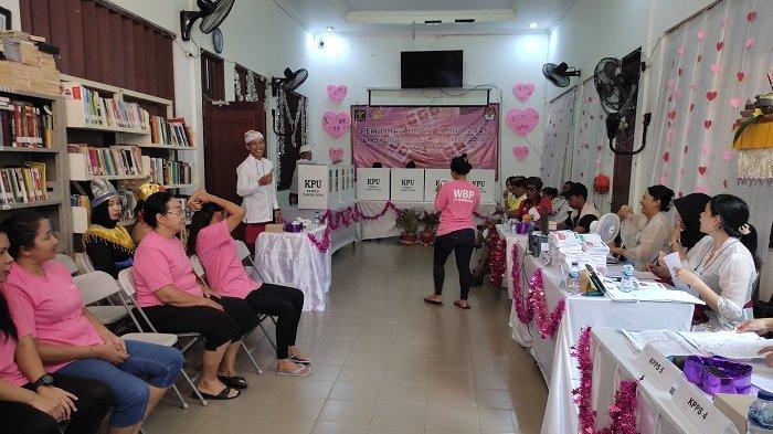 Pemilu 2024 berbarengan dengan hari Valentine, TPS 901 Lapas Perempuan Kelas IIA Kerobokan, Badung bernuansa pink pada Rabu 14 Februari 2024