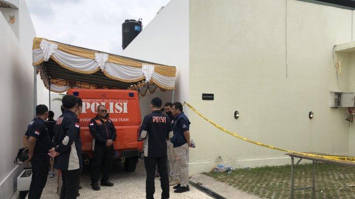 Tim gabungan usaibmelakukan olah TKP ulang di vila Casa 1 untuk mencari bukti-bukti dan fakta baru. Penembakan Di Munggu Bali, SG Dalam Pemulihan Dan Akan Diperiksa, Polres Badung Lakukan Patroli