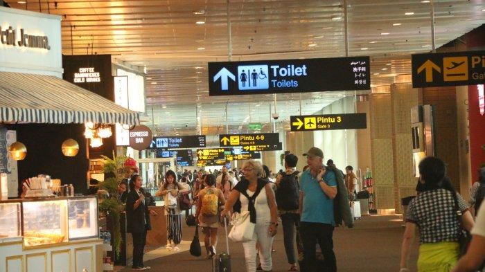 Suasana Bandara Ngurah Rai