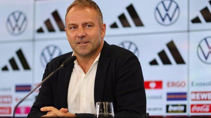 Inilah profil Hansi Flick yang merupakan pelatih baru Timnas Jerman yang memiliki rekor yang mengerikan saat melatih Bayern Munchen. Apakah rekornya itu mampu membawa Timnas Jerman melangkah jauh di Piala Dunia Qtara 2022? menarik untuk dinantikan.