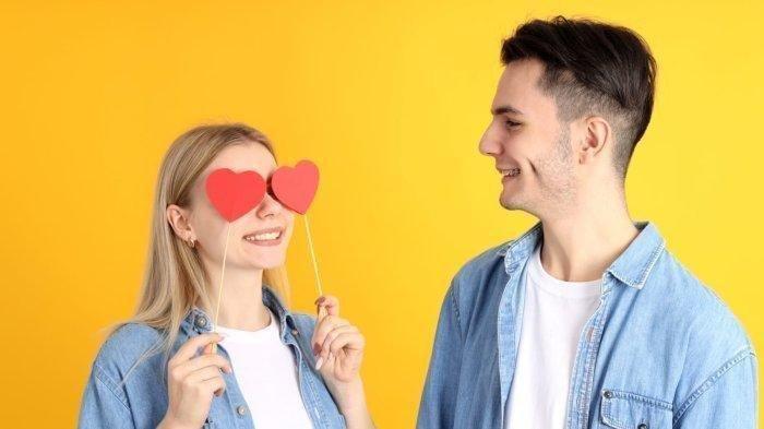 Ilustrasi - Tribunners, apakah kamu pernah punya crush, atau naksir seseorang?
Tentu saja semua orang pernah naksir seseorang, tapi bagaimana jika ini muncul dalam mimpi?
Apa makna arti mimpi naksir ini, yuk simak selengkapnya!