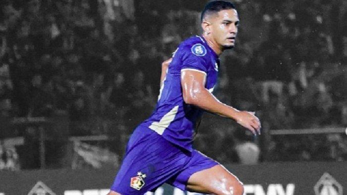Renan Silva saat masih membela Persik Kediri di Liga 1 2023/2024. Pamit dari Persik, Magnet Renan Silva di Bursa Transfer Liga 1 2024 Melonjak, 2 Klub Liga 1 Rebutan