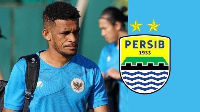 Ada banyak dugaan, karena ada beberapa punggawa baru yang hadir ke Maung Bandung.
Bahkan tidak hanya Nick Kuipers, nama lain juga disebutkan akan hengkang dari Persib Bandung.
Isu itu tatkala ada yang berbeda dalam sesi foto tim Persib Bandung pada Selasa 4 Juli 2023 sore, di Stadion Persib Sidolig ketika akan memulai latihan.
Musababnya, dalam kesempatan foto bersama tim terdapat sejumlah pemain Persib Bandung yang nyatanya absen dan memantik tanda tanya para pewarta.
Satu di antaranya adalah playmaker Timnas Indonesia, Ricky Kambuaya yang diketahui masih terikat kontrak di Persib Bandung sampai dengan April 2024 tidak muncul.