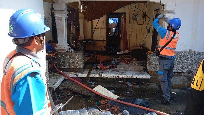 Rumah kos di Gang III, Jalan Untung Surapati, Kelurahan Semarapura Kelod, Kecamatan/Kabupaten Klungkung mengalami kebakaran, Selasa (8/10/2024).