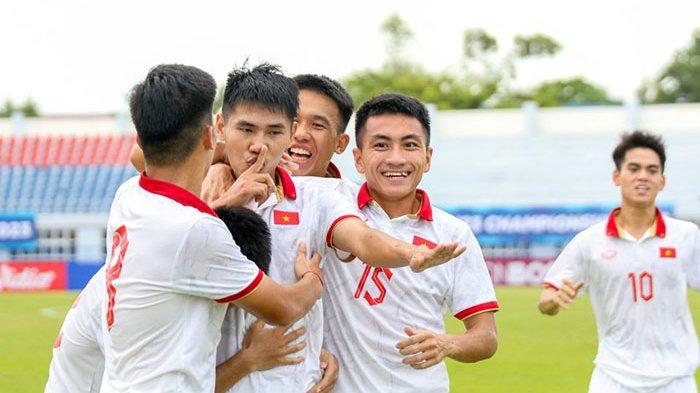 Selebrasi pemain Timnas Vietnam U23 di Piala AFF U23 2023 belum lama ini. Ketar-ketir Pengamat Bola Vietnam Prediksi Final AFF U23 vs Indonesia, Harapkan Adu Penalti Saja