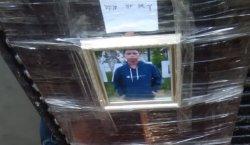 Jenazah Dedianus Kalaiyo (19) dalam proses pemulangan ke Sumba, Senin 21 Oktober 2024 - Seorang Pria Tewas Dikeroyok di Gianyar Bali, Flobamora Minta Keadilan