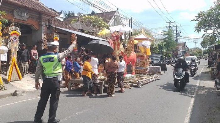 Situasi rumah korban lift Ayu Terra Resort Ubud, Gianyar, Bali, Aries Setiawan yang akan diaben hari ini Jumat 8 September 2023.