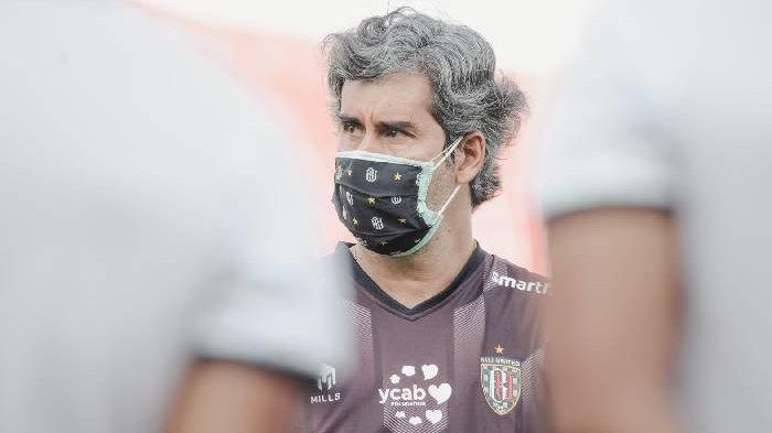 Stefano Cugurara atau Coach Teco