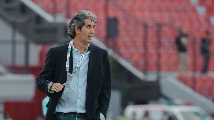 Stefano Cugurra atau yang akrab disapa Coach Teco.