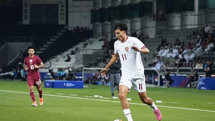 Striker Rafael Struick di laga Timnas U23 Indonesia vs Qatar di Piala Asia U23 2024 belum lama ini. Live RCTI, Prediksi Susunan Pemain Timnas U23 Indonesia vs Uzbekistan, Hokky Caraka Gantikan Rafael?