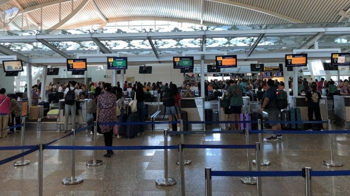 Suasana terminal keberangkatan internasional Bandara I Gusti Ngurah Rai Bali pada Senin 11 September 2023