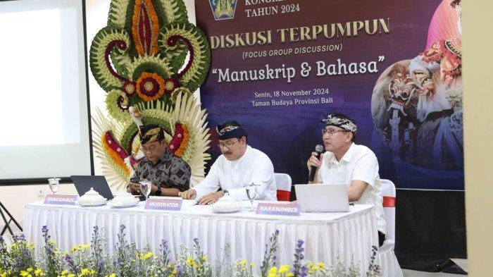 Obrolan penting membahas masa depan seni dan budaya Bali, menarik di dalam FGD Diskusi Terpumpun VI Manuskrip dan Bahasa, Kongres Kebudayaan Bali IV Tahun 2024.
FGD ini sudah berlangsung sejak 11-18 November 2024. Sebelum nantinya menjadi bahan Kongres Kebudayaan pada Desember 2024.