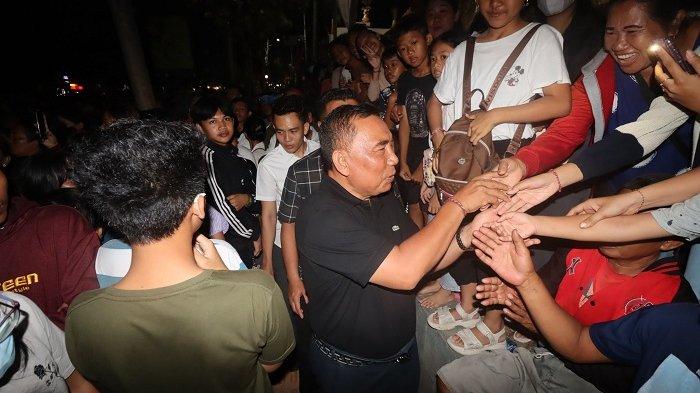 Bupati Jembrana, I Nengah Tamba, secara resmi menutup 'Pameran UMKM Jembrana Tahun 2024' serangkaian dengan HUT Kota Negara ke-129, Sabtu 14 September 2024 malam.