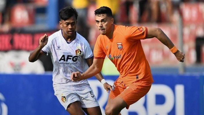 Aksi penyerang Borneo FC, Matheus Pato pada pertandingan Persik Kediri vs Borneo FC pada pekan perdana Liga 1 2023/2024 di Stadion Brawijaya Kediri, Senin (3/7/2023).