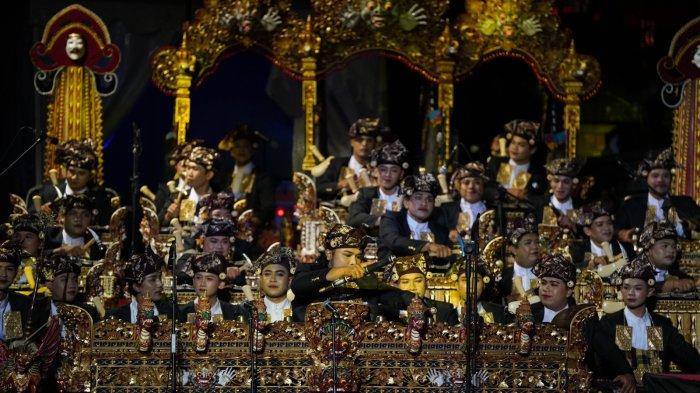 Penampilan gong kebyar dewasa Kabupaten Badung yang diwakili Sanggar Seni Tugek Carangsari di Pesta Kesenian Bali (PKB) XLVI.