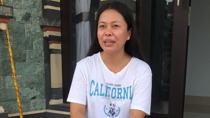 Ni Ketut Santi Suryaningsih (31), salah satu PMI asal Jembrana yang sebelumnya bekerja di Lebanon saat menceritakan kondisi perang di negara tempatnya bekerja, Minggu 13 Oktober 2024.
