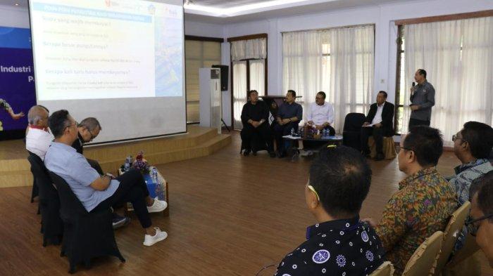Asita Bali bersama para stakeholder pariwisata, akademisi, dewan, hingga pemerintah duduk bersama membahas Bali ke depan dalam acara Sakira di Denpasar.
Sakira merupakan singkatan dari 'Saatnya Kita Bicara' menghadirkan puluhan insan pariwisata dan stakeholder untuk membahas masa depan Pulau Dewata.