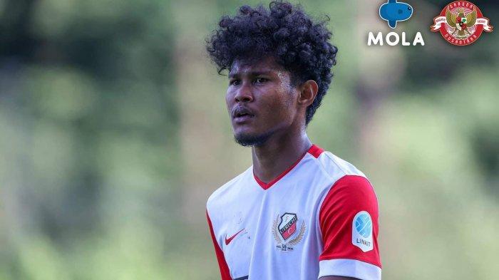 Bagus Kahfi melakukan debut bersama tim U23 FC Utrecht saat melakoni laga uji coba melawan TOP Oss pada Kamis, 29 Juli 2021.
