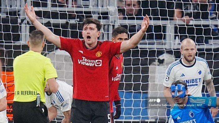 Reaksi bek Inggris Manchester United #05 Harry Maguire selama pertandingan sepak bola Grup A Liga Champions UEFA antara FC Copenhagen dan Manchester United