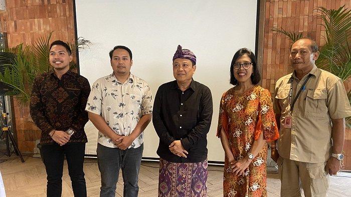 Ikatan Alumni Universitas Udayana (IKAYANA), dorong Pemerintah Provinsi Bali untuk membuat peraturan daerah (Perda) untuk tangani kasus bunuh diri di Bali.