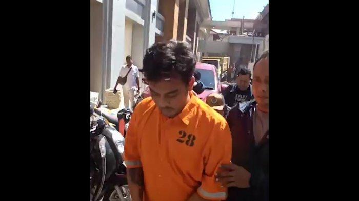 SOSOK - Pelaku pembunuh Remi, tiada lain adalah kekasihnya sendiri yang bernama Galuh Widyasmoro, pria asal Sragen, berusia 27 tahun.