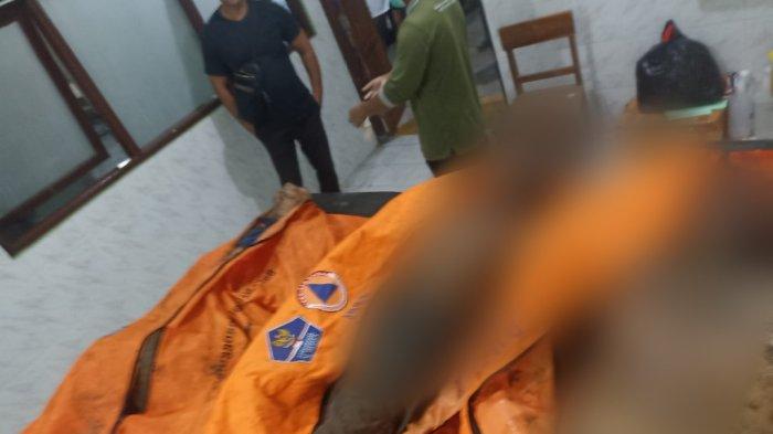 Jenazah para korban tanah longsor di Lingkungan Celuk, Desa Pikat, telah berada di RSUD Klungkung.