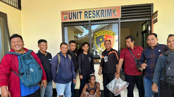 Gede Boy saat diamankan di Polsek Tejakula. Rabu (18/6/2025)