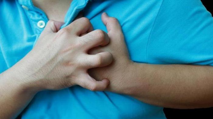 Ilustrasi serangan jantung - Seluruh komponen fisik dan alat Cath Lab akan segera diinstal pada November mendatang. Sehingga pada Desember mendatang alat tersebut dapat segera dioperasikan melayani pemasangan ring jantung dan pemeriksaan pembuluh darah di otak, khusus untuk para penderita stroke.