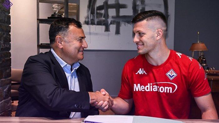 Update rekap transfer Liga Italia Sabtu 9 Juli 2022, Luka Jovic resmi gabung ke Fiorentina. Sementara Juventus resmi datangkan Angel Di Maria, dan Duo Milan lepas pemain ini.