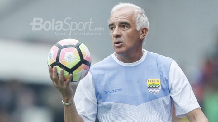 Pelatih Persib Bandung, Mario Gomez