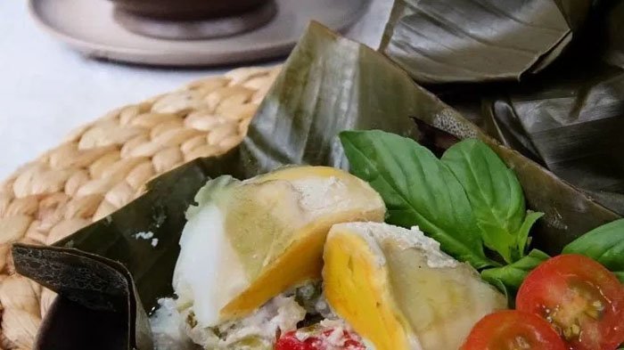 Pepes Telur Asin