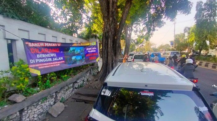 Dinas Perhubungan Bali bersama Ditlantas Polda Bali, memasang imbauan larangan parkir dan berhenti di titik enam lokasi.