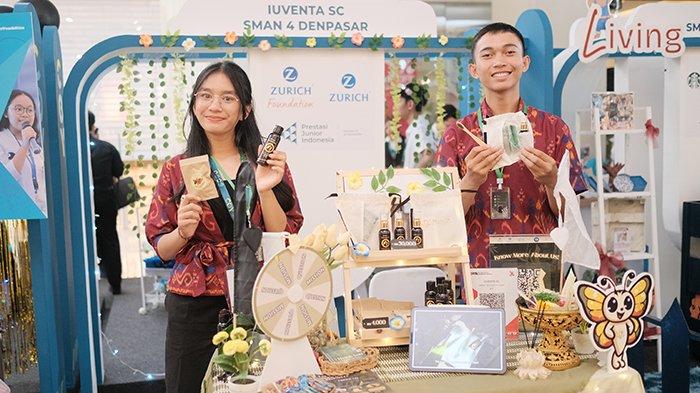 Siswa SMAN 4 Denpasar - Ajang bergengsi ini menjadi gerbang awal bagi wirausaha muda, terbaik dari 11 (sebelas) SMA dan SMK di berbagai daerah di Indonesia, menuju kompetisi wirausaha tingkat Asia Pasifik di Tokyo, Jepang, dan juga tingkat global di tahun 2025.