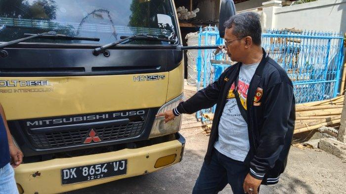 Polisi saat melakukan olah TKP pasca kejadian pelemparan batu. Rabu (16/10/2024)