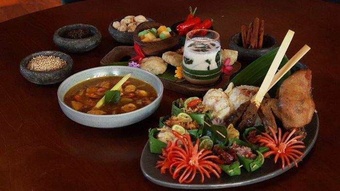 Tampilan paket menu Balinese Megibung Sapta Rasa di Aryaduta Bali.