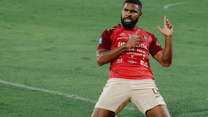 Selebrasi pemain Bali United, Novri Setiawan