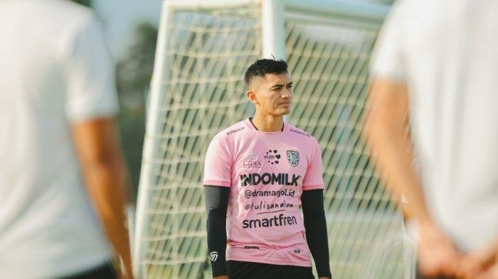 Sementara itu, kiper baru milik Bali United, Fitrul Dwi Rustapa menuturkan bila ia memiliki dua target utama setelah resmi menjadi bagian dari Bali United. Mantan penjaga gawang Persib Bandung ini menjelaskan dalam kariernya di lapangan hijau selalu memasang dua target utama yaitu target pribadi dan target dalam tim.