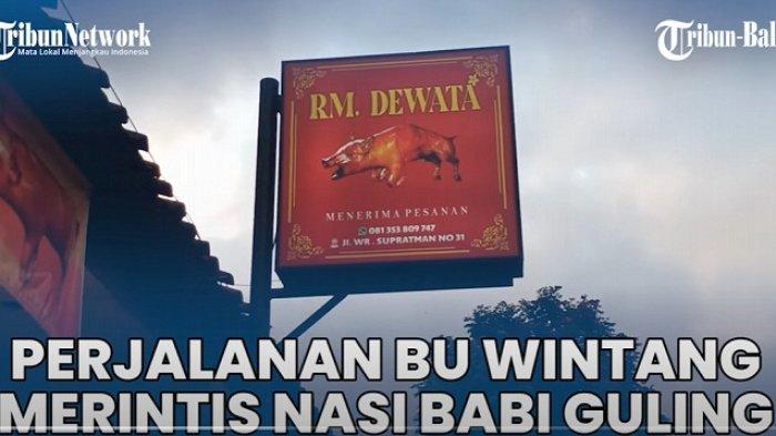 NASI BABI GULING – Pelayan melayani pembeli nasi babi guling di warung RM Dewata di Jalan WR Supratman Kota Denpasar.