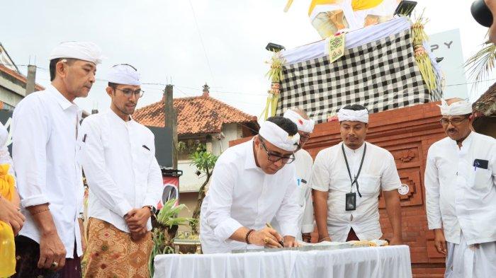Walikota Denpasar, I Gusti Ngurah Jaya Negara saat menghadiri upacara