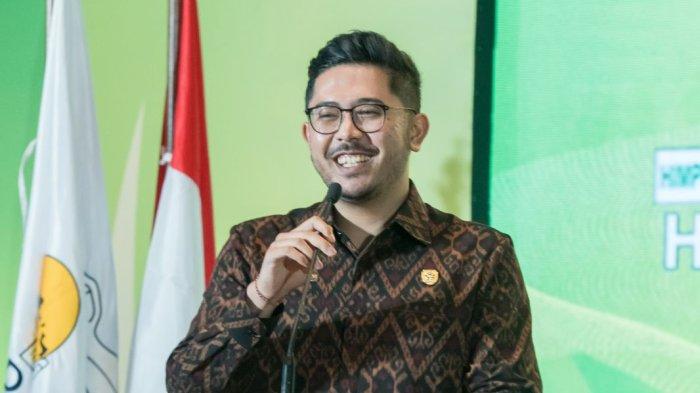 Agung Bagus Pratiksa Linggih, atau lebih dikenal dengan Ajus Linggih.
