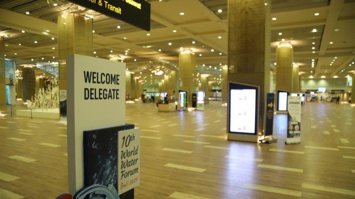 Suasana Bandara - Menjelang pelaksanaan World Water Forum ke-10, yang akan berlangsung pada tanggal 18 hingga 25 Mei 2024 di Bali.
Bandara Internasional I Gusti Ngurah Rai memastikan kegiatan operasional bandara tetap berjalan dengan normal dan lancar.