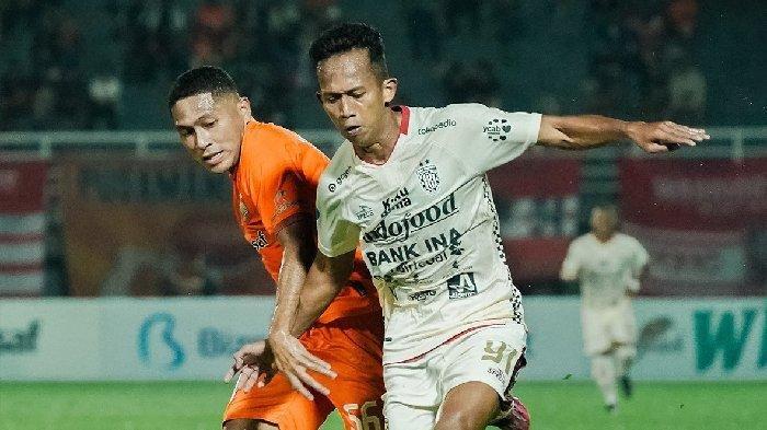 Meski di bawah tekanan yang begitu dahsyat, Borneo FC yang saat itu dalam konsistensi di jalur juara, mampu mengandaskan tuan rumah Bali United dengan skor 1-2.