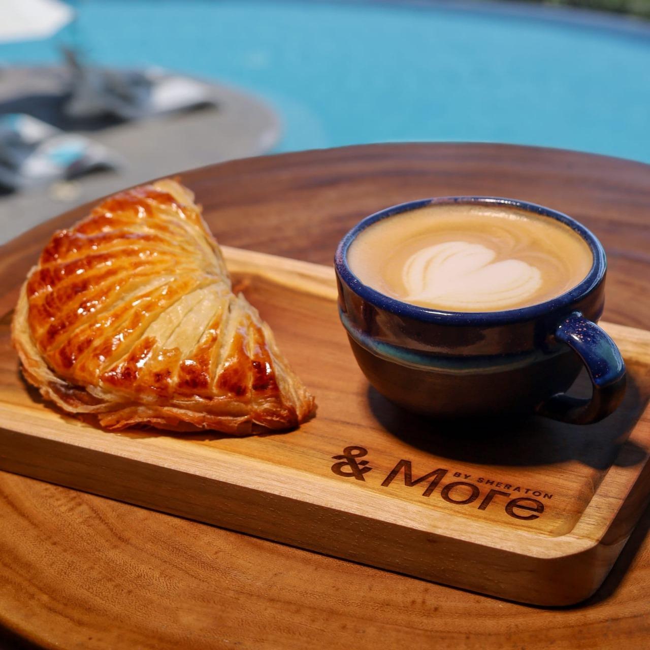 Nikmati Sunset Pantai Kuta Bali di &More by Sheraton dengan Beragam Kuliner