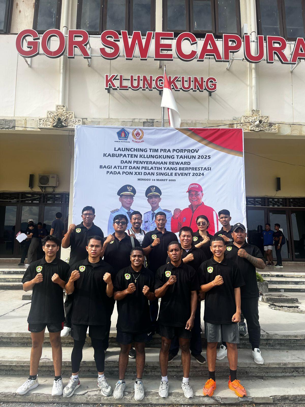 Wayan Widiana, resmi menjabat sebagai Ketua Persatuan Tinju Amatir Indonesia (Pertina) Klungkung untuk periode 2025-2029. Wayan Widiana berencana menggelar event tinju lokal pada tahun 2025 sebagai ajang penjaringan bakat potensial di Klungkung.
