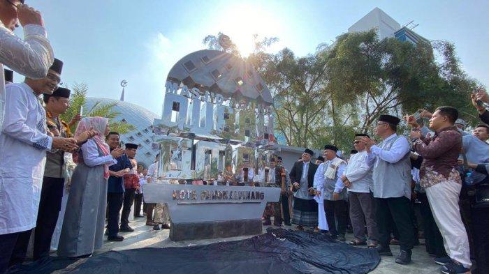 Peresmian masjid Agung kubah Timah di Jalan Jenderal Sudirman Kota Pangkalpinang, Jumat (10/11/2023)/