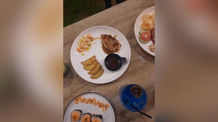 Berbagai menu Stay With Me Cafe n Resto
