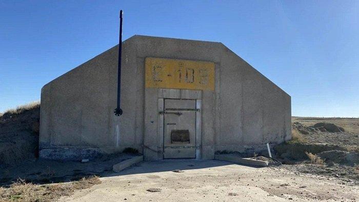 Bunker kiamat ini berada Black Hills di South Dakota, AS.
